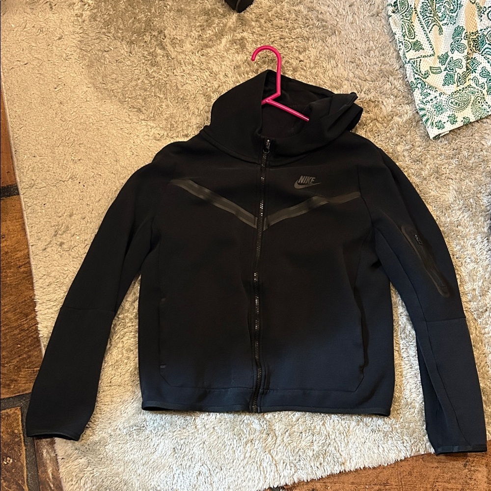 Nike men’s extra small Nike tech used No return